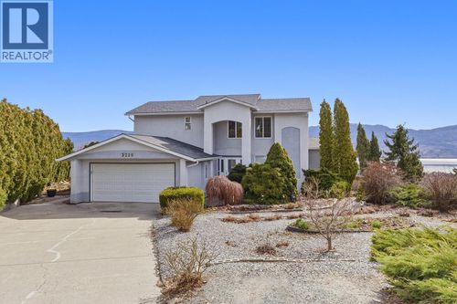 3219 Sagebrush Crt, West Kelowna, BC, V4T2G6 | Card Image