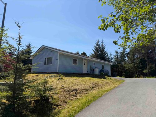 101 Rudolph Walton Cir, Sitka, AK, 99835-7470 | Card Image