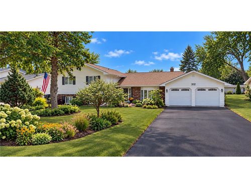 312 W Pine St, Roberts, WI, 54023-9623 | Card Image