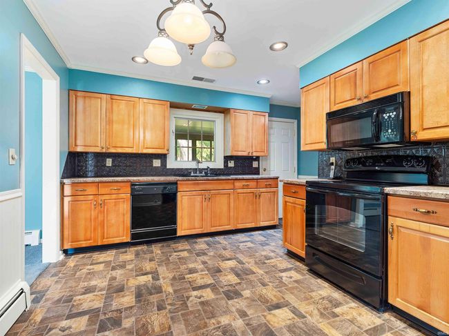 19 Northway Dr, House other with 3 bedrooms, 2 bathrooms and null parking in Huntington IN | Image 11