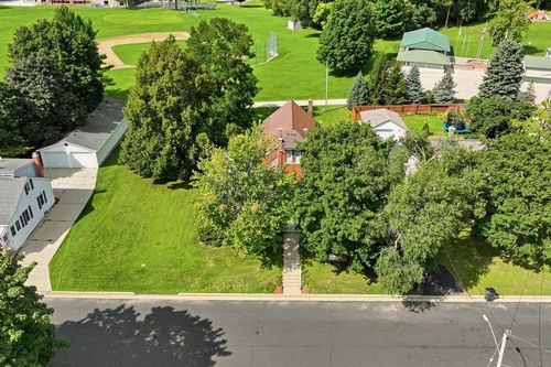 414 Grove Street, Sullivan, WI, 53178 | Card Image