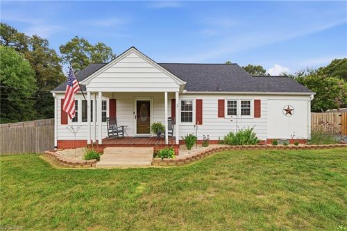 414 Hasty School Rd, Thomasville, NC, 27360-8615 | Card Image