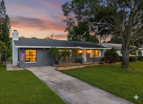 9033 3rd St N, ST PETERSBURG, FL, 33702-3243 | Card Image