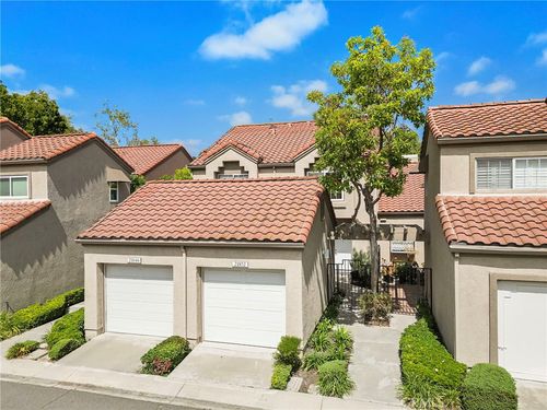 16-21852 Bahamas, Mission Viejo, CA, 92692-3022 | Card Image