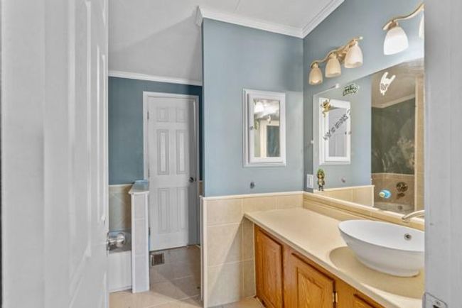 Primary Bath | Image 16