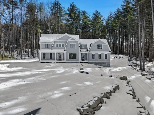 37 Lincoln St, Hopkinton, MA, 01748-1272 | Card Image