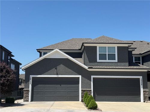 12362 S Sagebrush Dr, Olathe, KS, 66061-6637 | Card Image
