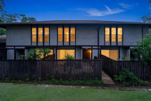 422 Westwood Dr, TALLAHASSEE, FL, 32304-1421 | Card Image