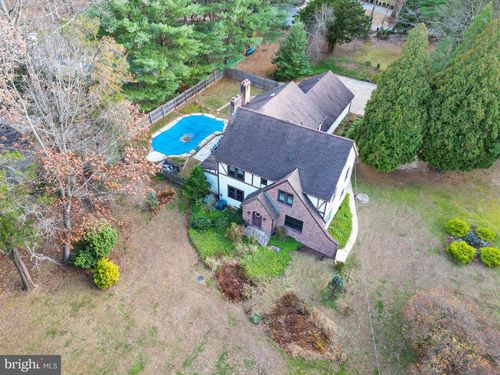 1 Darby Rd, East Brunswick, NJ, 08816-3408 | Card Image