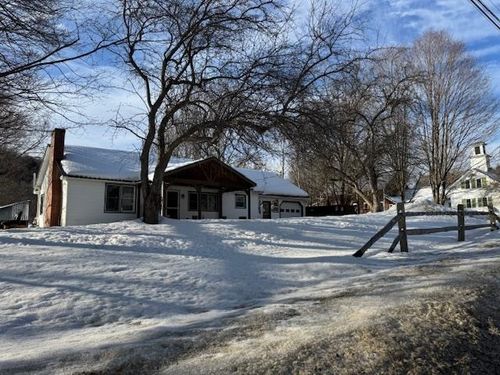 942 Main St, Albany, VT, 05820-6700 | Card Image