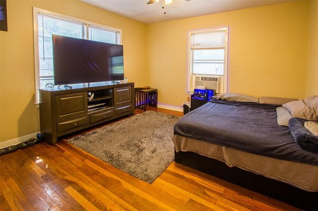711 E Sixth St, House other with 3 bedrooms, 2 bathrooms and 3 parking in Brenham TX | Image 26