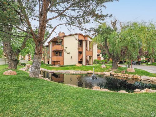 5d-6852 S Countrywoods Cir, Midvale, UT, 84047-4107 | Card Image