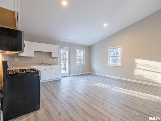 1309 N Woodland Ln, House other with 2 bedrooms, 1 bathrooms and null parking in Metamora IL | Image 6