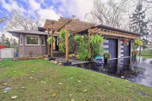 24 Maple Grove Rd, Lindsay, ON, K9V4R6 | Card Image