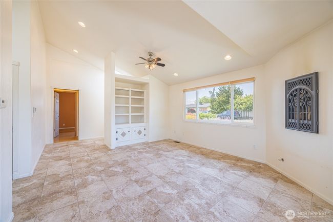 Living room main | Image 8