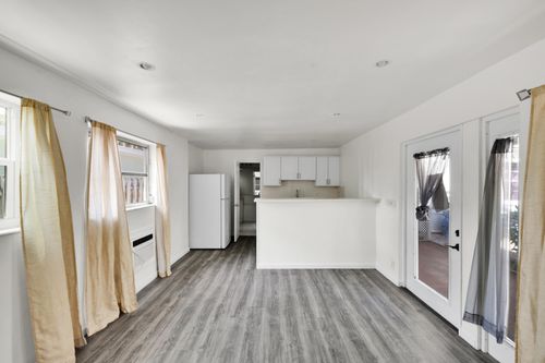 2-132 E Central Blvd, Lantana, FL, 33462-4604 | Card Image