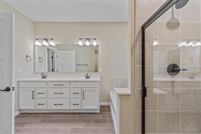 451 Valhalla Court, Condo with 3 bedrooms, 3 bathrooms and null parking in Turtle Creek Twp OH | Image 23