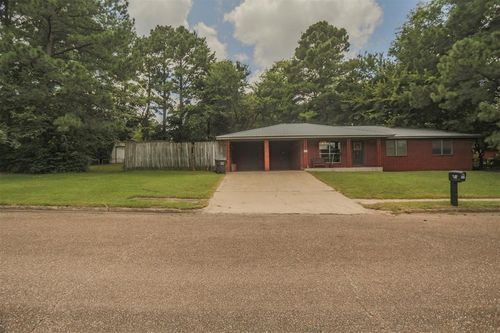 1702 Se Adams St, Idabel, OK, 74745-5237 | Card Image