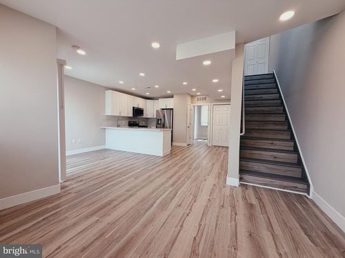 unit-c-2720 W Thompson St, PHILADELPHIA, PA, 19121-4653 | Card Image