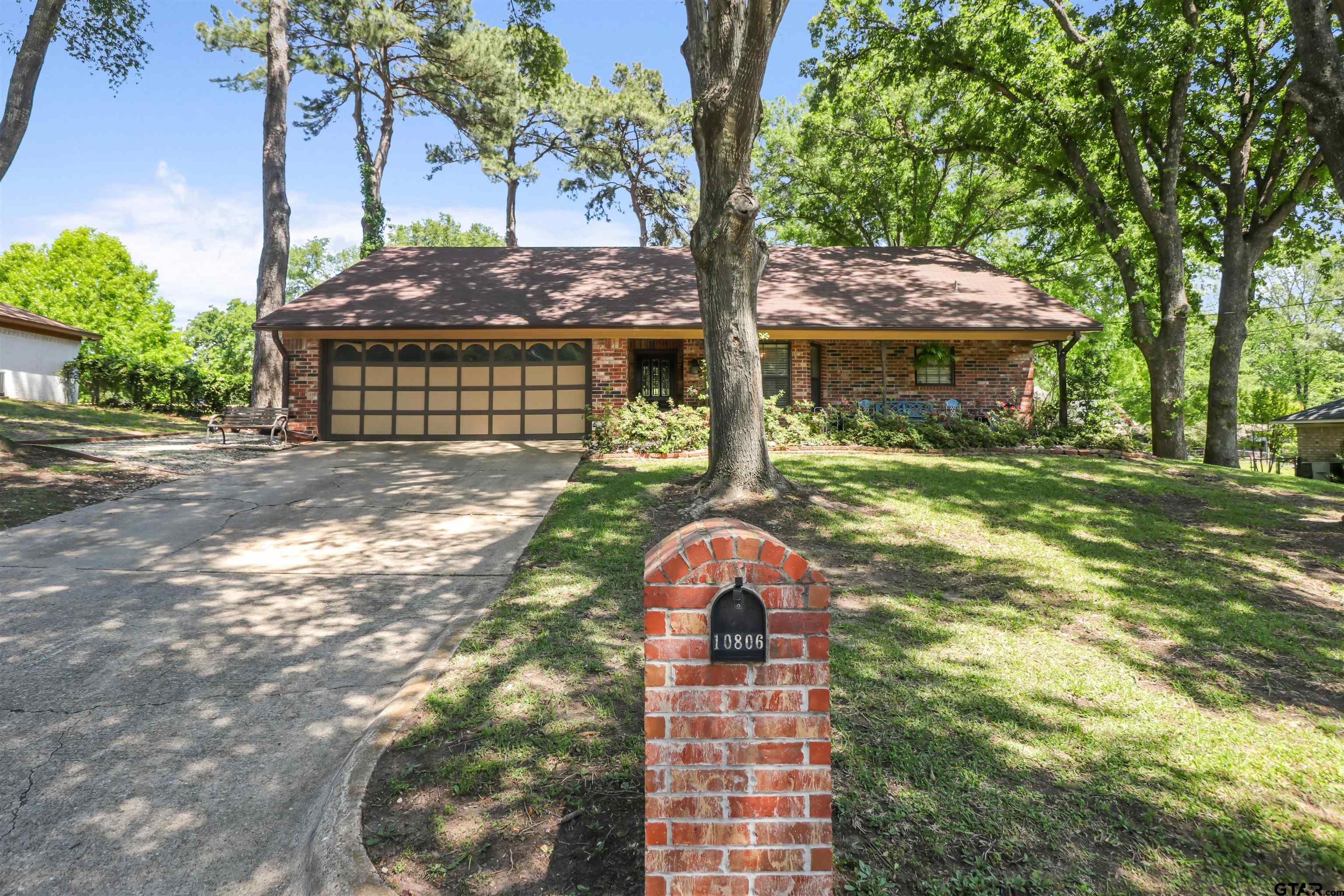 Pinewood Dr, Tyler, TX 75703