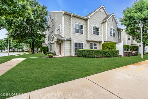 1000-194 Crooked Stick Ct, Howell, NJ, 07731-5001 | Card Image