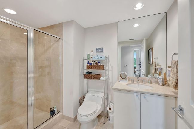 APT-612 - 1 N Ocean Blvd, Condo with 2 bedrooms, 2 bathrooms and null parking in Pompano Beach FL | Image 15