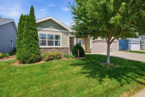 2816 Hazelnut Trl, Sun Prairie, WI, 53590-4654 | Card Image