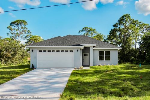 454 Bonnie Rd Nw, Lake Placid, FL, 33852-4066 | Card Image