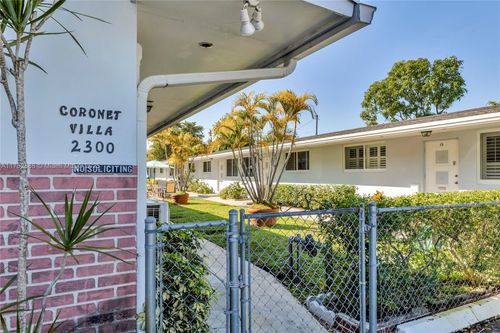 10-2300 Jackson St, Hollywood, FL, 33020-4903 | Card Image