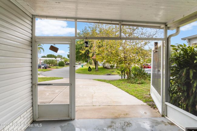 1039 Wren Cir, House other with 3 bedrooms, 2 bathrooms and null parking in Barefoot Bay FL | Image 5