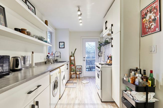 233 Kingston Rd, Home with 3 bedrooms, 3 bathrooms and 2 parking in Toronto ON | Image 21