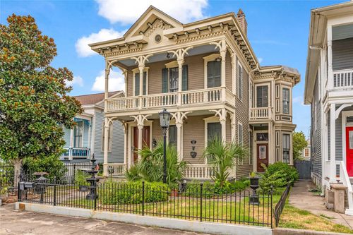 1712 Winnie St, Galveston, TX, 77550-4851 | Card Image