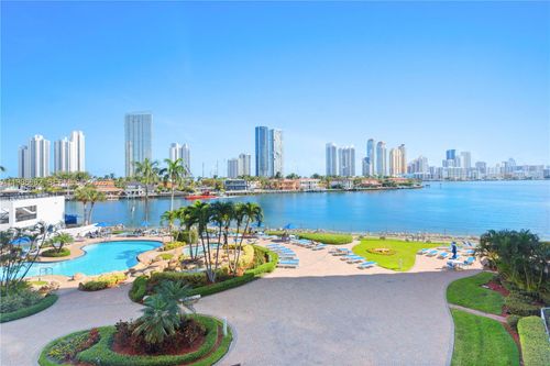 409-19101 Mystic Pointe Dr, Aventura, FL, 33180-4514 | Card Image
