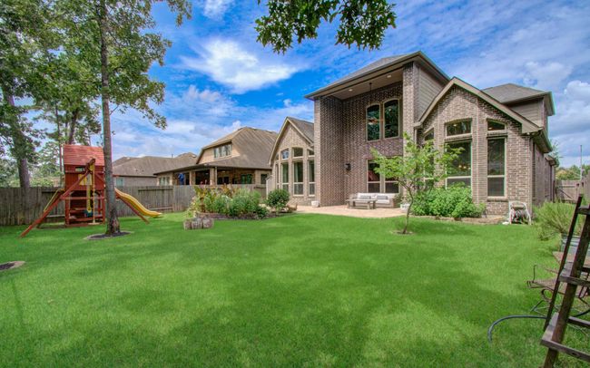 Large backyard | Image 31