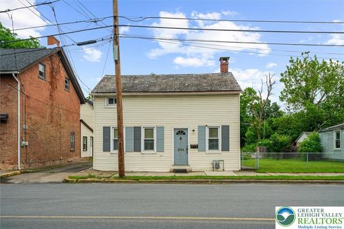 533 Main St, Freemansburg, PA, 18017-6855 | Card Image