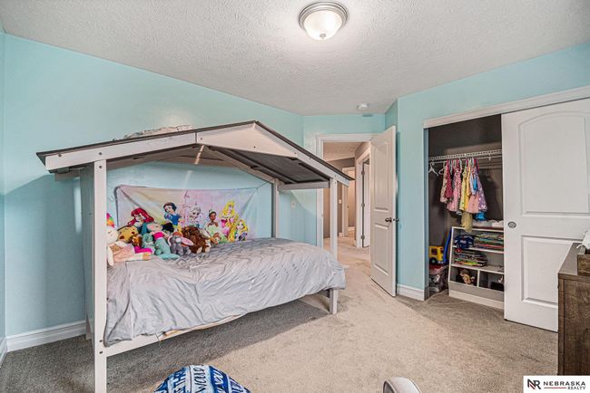 18514 Olive Cir, House other with 4 bedrooms, 4 bathrooms and 3 parking in Omaha NE | Image 23