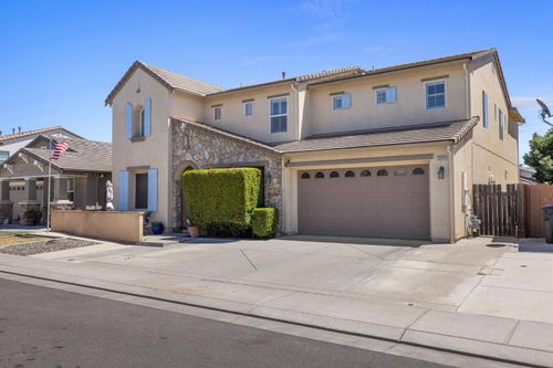 2808 Espana Ln, Modesto, CA, 95355-7950 | Card Image