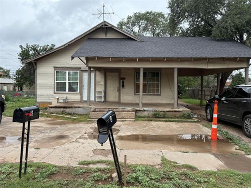 1916 Avenue O, Lubbock, TX, 79411-2049 | Card Image