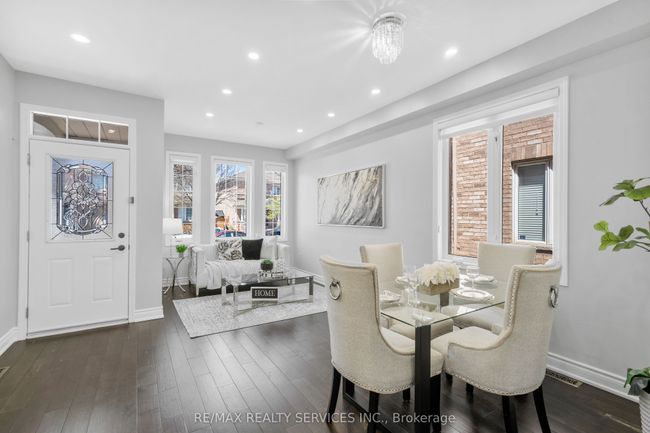 31 Sedgeway Hts, House attached with 3 bedrooms, 4 bathrooms and 3 parking in Vaughan ON | Image 4
