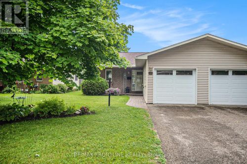 10 Bathurst Rd, Perth, ON, K7H3M4 | Card Image