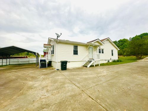 8827 E Brainerd Rd, CHATTANOOGA, TN, 37421-4418 | Card Image