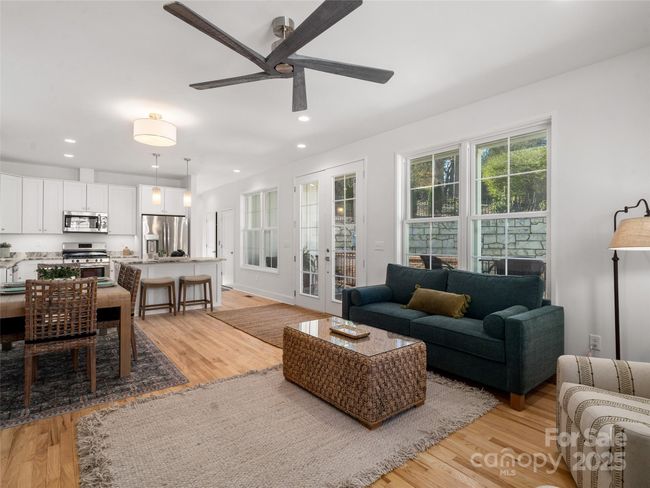 F - 43 Skyvue Ct, Townhouse with 2 bedrooms, 3 bathrooms and null parking in Saluda NC | Image 9