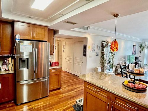 apt-307-19390 Collins Ave, Sunny Isles Beach, FL, 33160-2278 | Card Image