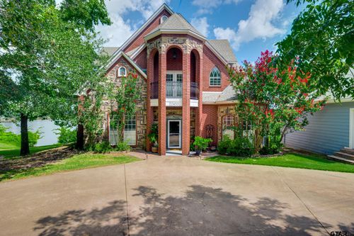 22453 Pine St, Frankston, TX, 75763-3209 | Card Image