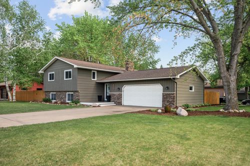 4060 121st Ave Nw, Coon Rapids, MN, 55433-1612 | Card Image