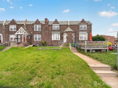 2365 Baird Blvd, CAMDEN, NJ, 08105-2048 | Card Image