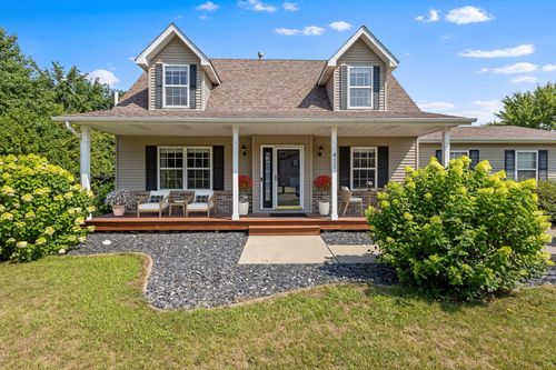 411 Ross Ave, Kouts, IN, 46347-9560 | Card Image
