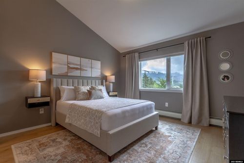 apt-b5-1008 Hooter Ln, Juneau, AK, 99801-9513 | Card Image
