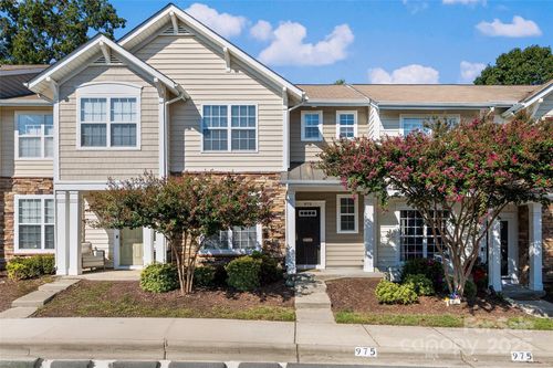 975 Copperstone Ln, Fort Mill, SC, 29708-6413 | Card Image