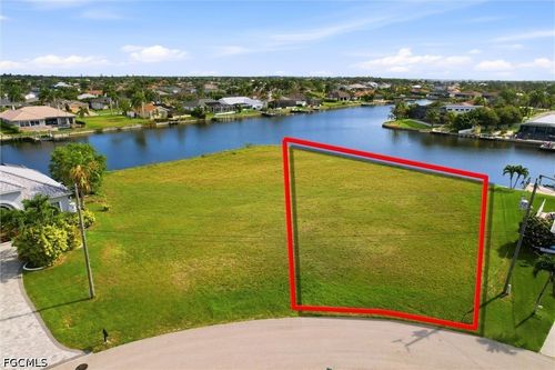 3021 Sw 27th Pl, Cape Coral, FL, 33914-4722 | Card Image